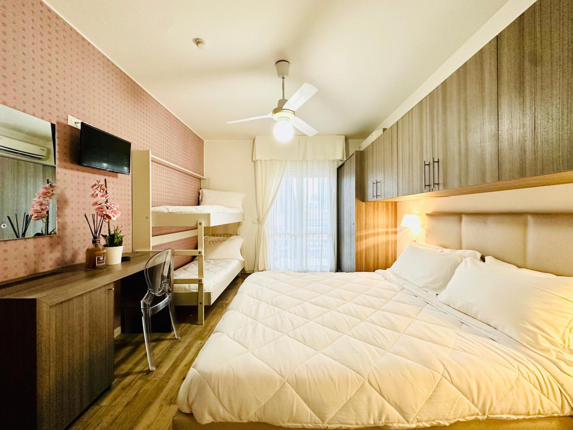 Hotel Miramare - Spa & Suites - Free Breakfast & Brunch Until 13-00 Cervia Room photo