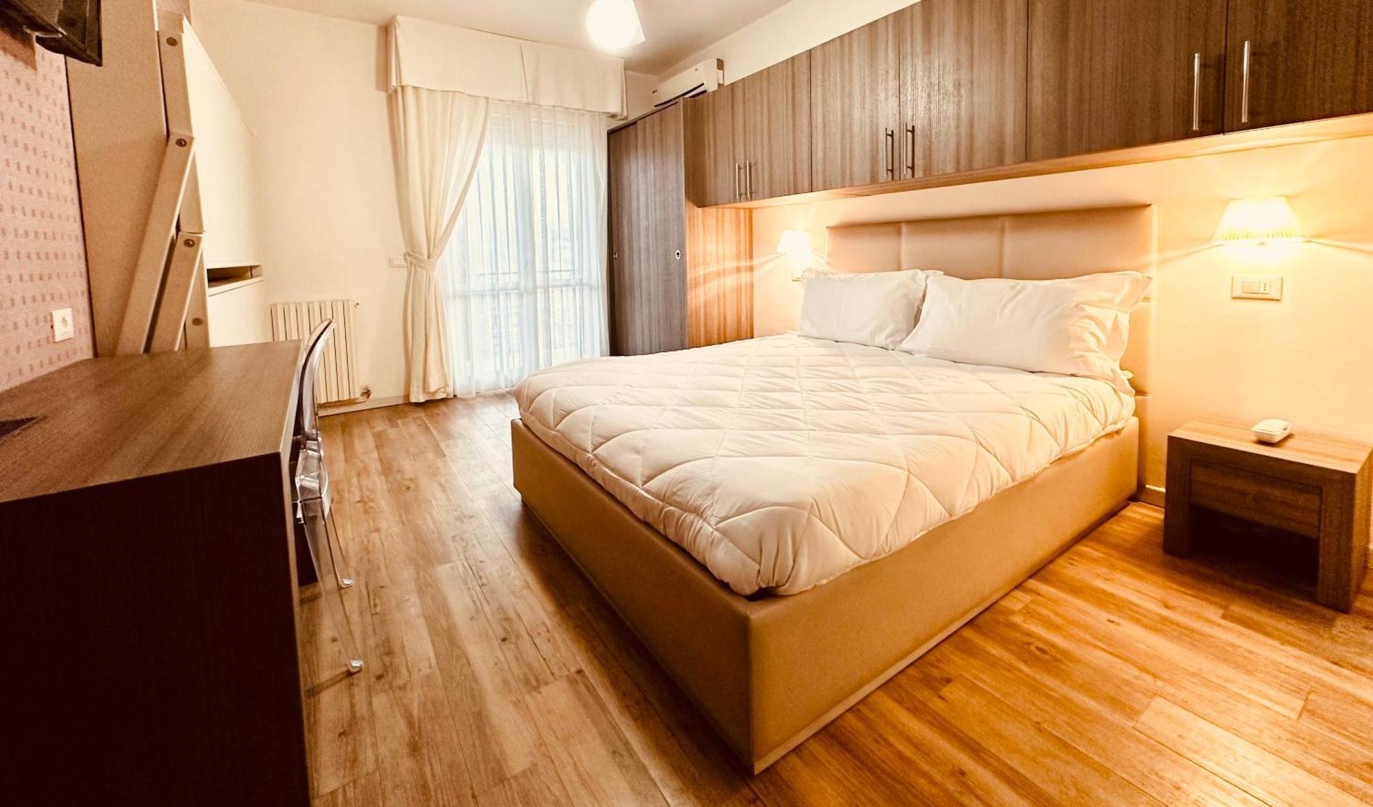 Hotel Miramare - Spa & Suites - Free Breakfast & Brunch Until 13-00 Cervia Room photo